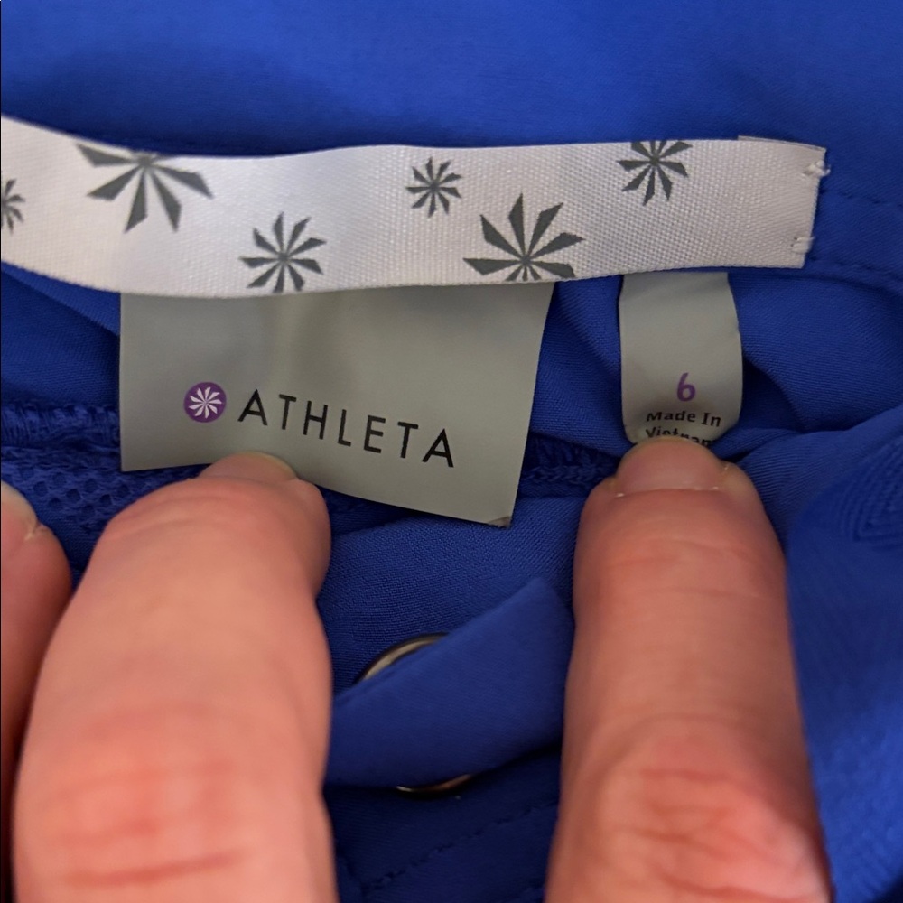 Athleta Women's Vibrant Blue Board Shorts - Picture 3 of 3